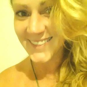 Meet your Posher, Cher